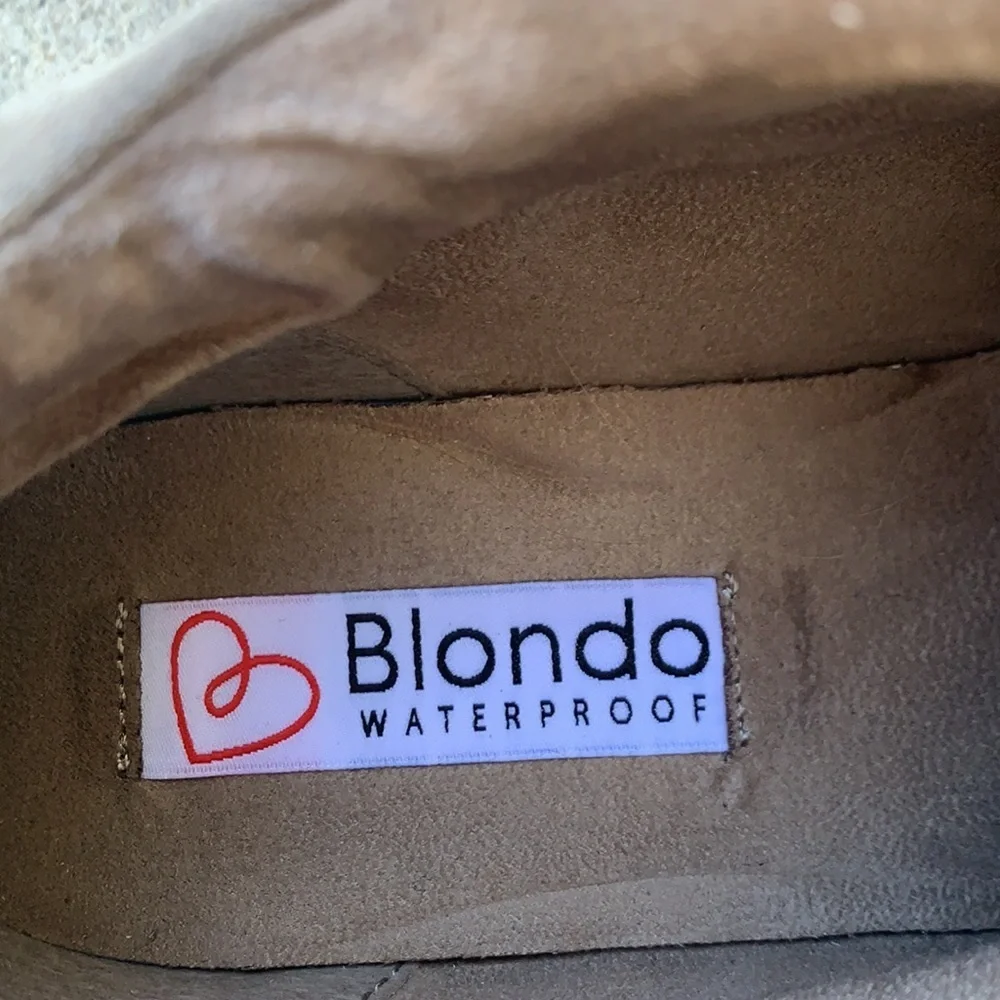 Blondo Glenda Tan Suede Wedge Sneaker Size 8